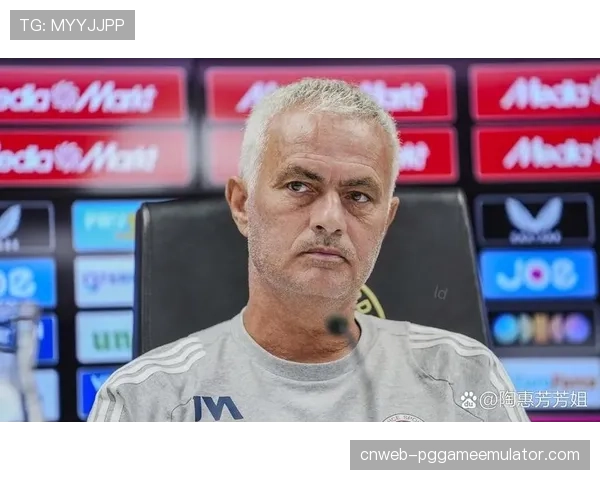 穆里尼奥看台指挥本菲卡，葡萄牙教头欧冠征程黯然出局